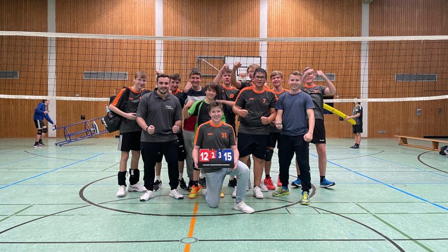 <strong>Die männliche U18-Volleyballmannschaft des TSV Plattling fährt ihren ersten Sieg in der neuen Saison ein</strong>